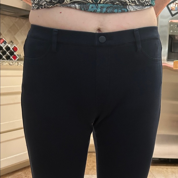 Soft and stretchy easy pull on pants. See photos for details and measurements. - Picture 14 of 14